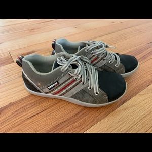 Boys dressy sneakers